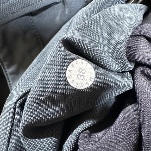 Lululemon ABC Pant Classic Melanite Men's Size 38 x 33 Excellent Used Condition - Picture 6 of 9